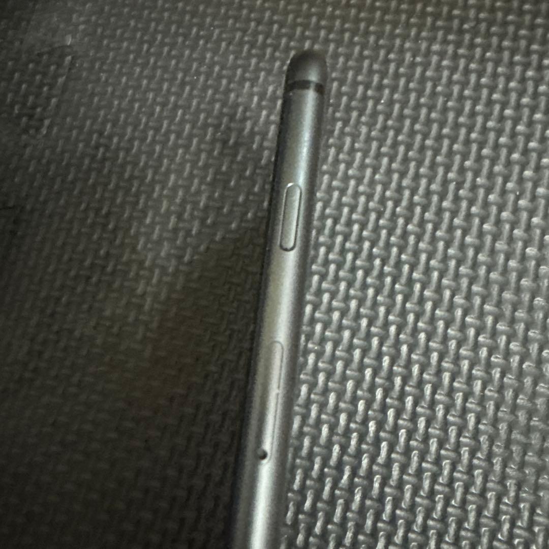 iPhone8 ブラック　64GB