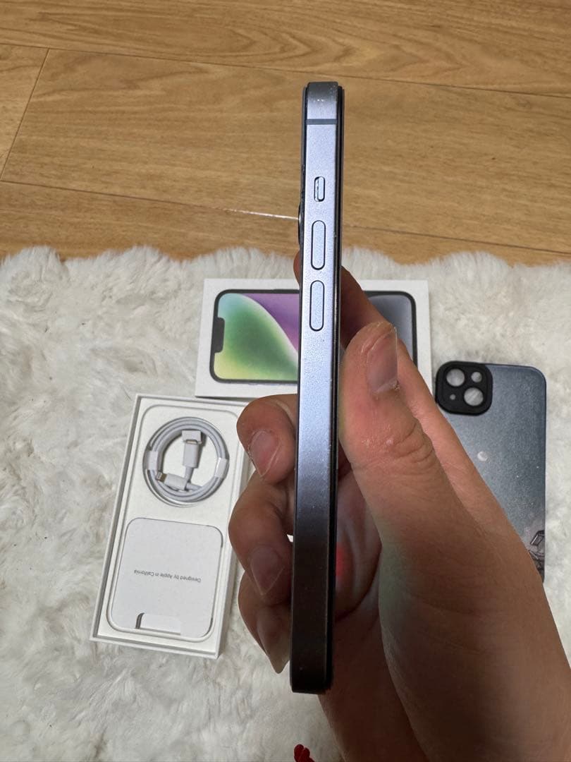 iPhone 14 Simフリー