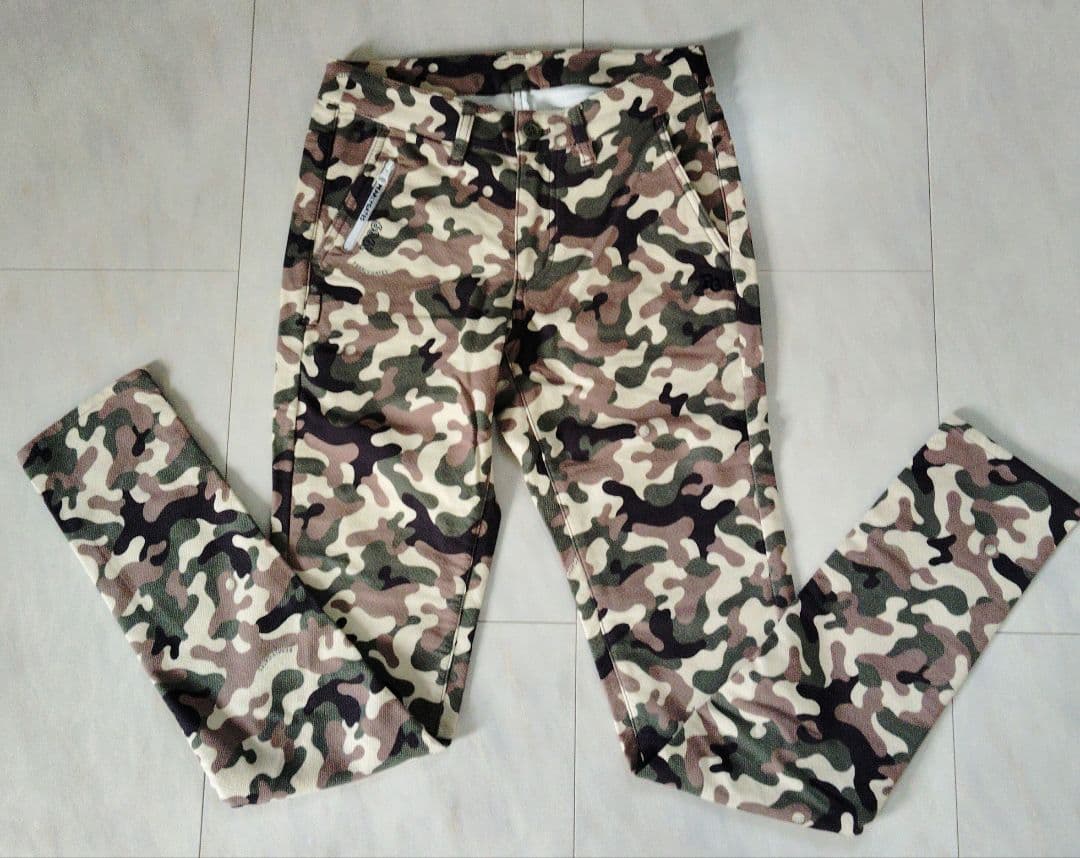 未使用!!　パーリーゲイツ　迷彩柄パンツ