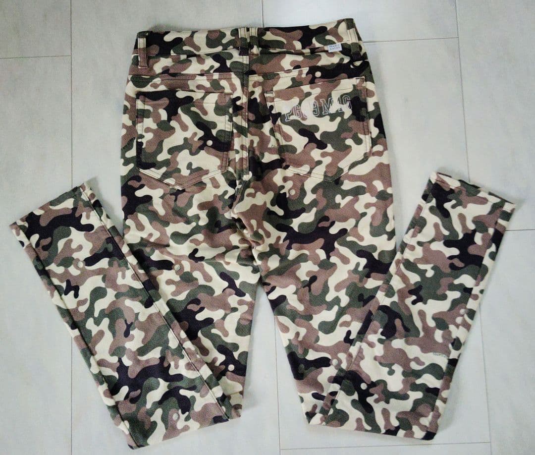 未使用!!　パーリーゲイツ　迷彩柄パンツ