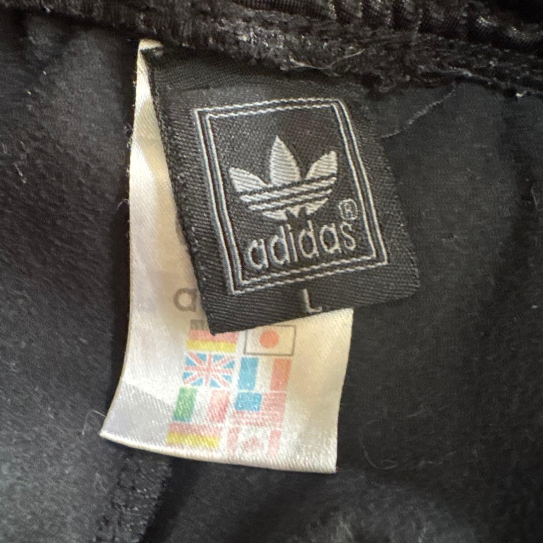 adidas ストライプ ジャージ　トラックパンツ 黒