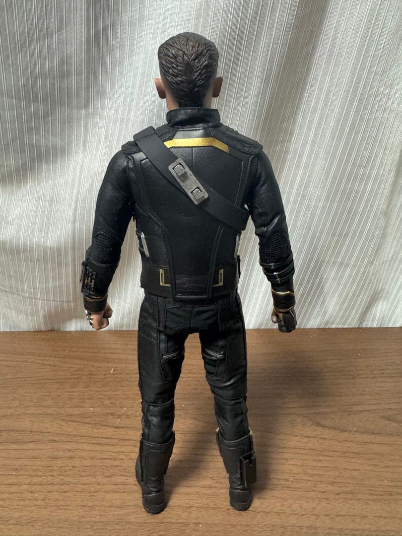 ホットトイズ　ホークアイ1/6 フィギュア アベンジャーズエンドゲーム
