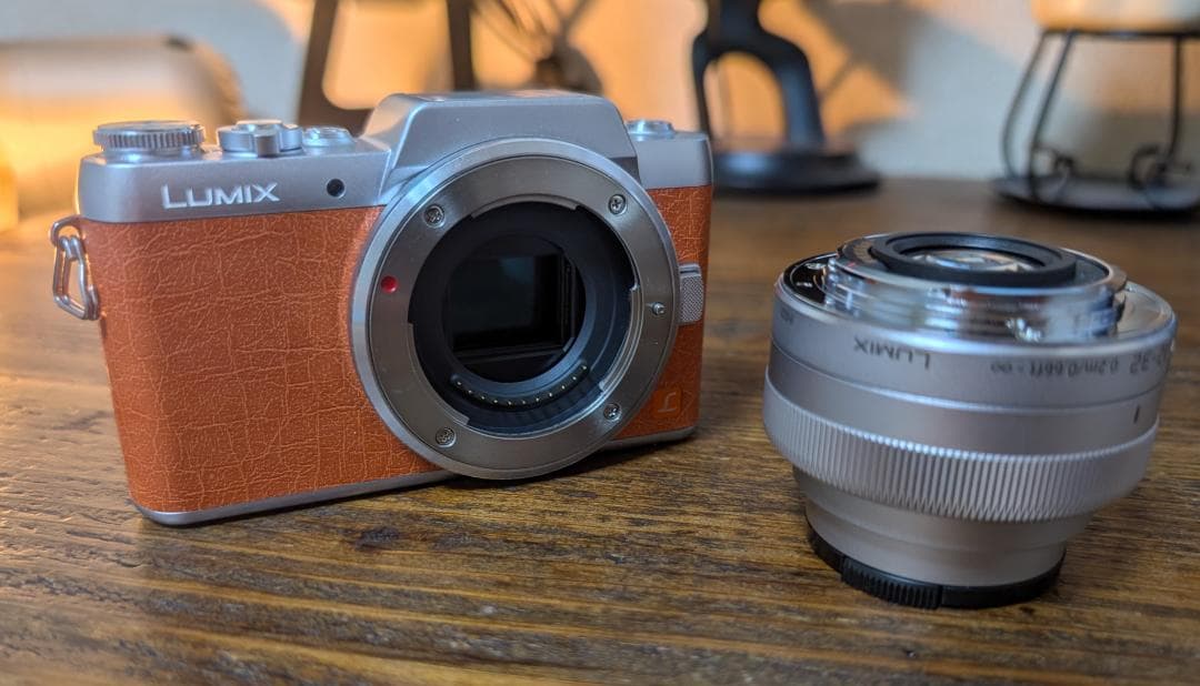 Panasonic LUMIX DMC-GF8 レンズキット 美品 ほぼ未使用