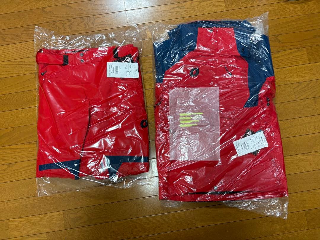 新品未使用【ONYONE】 DEMO TEAM スキーウェア Mサイズ