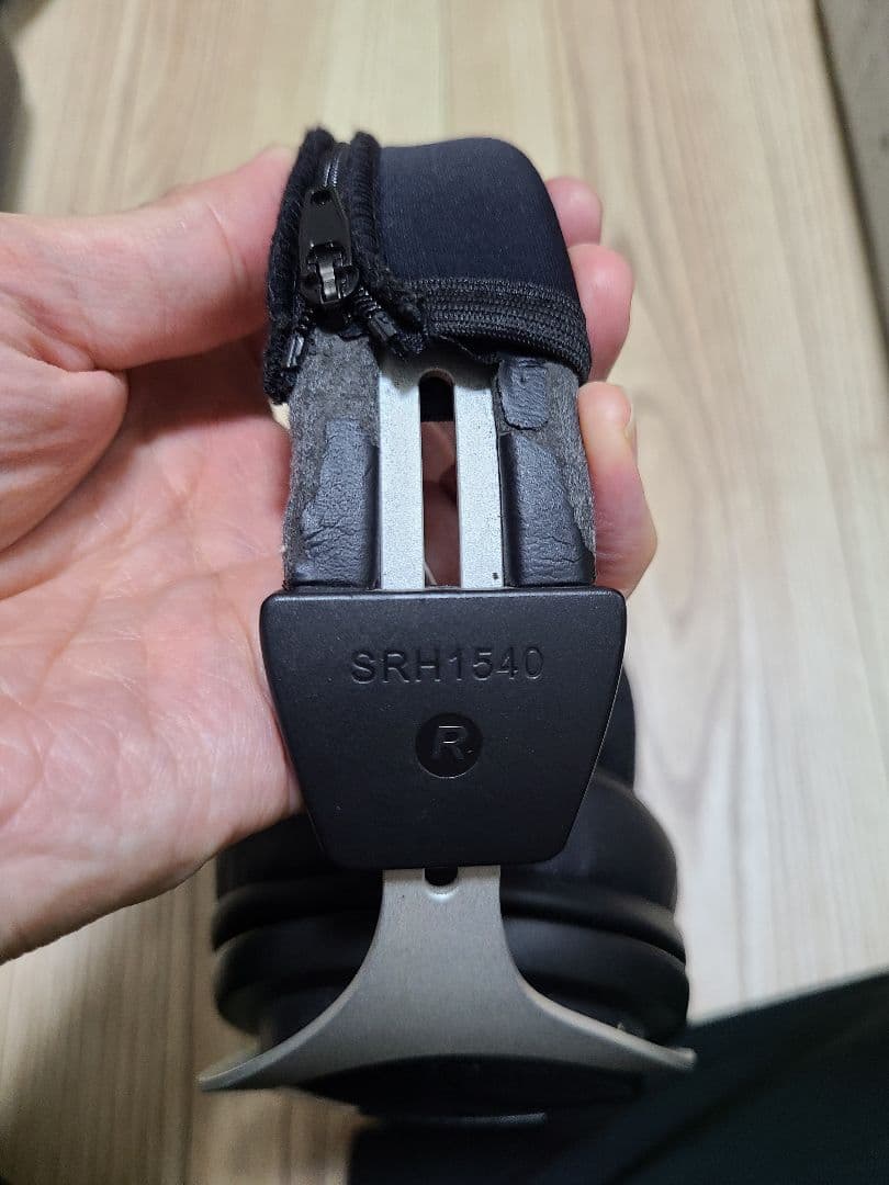 サクラ様　SHURE SRH1540 プレミアムスタジオヘッドフォン