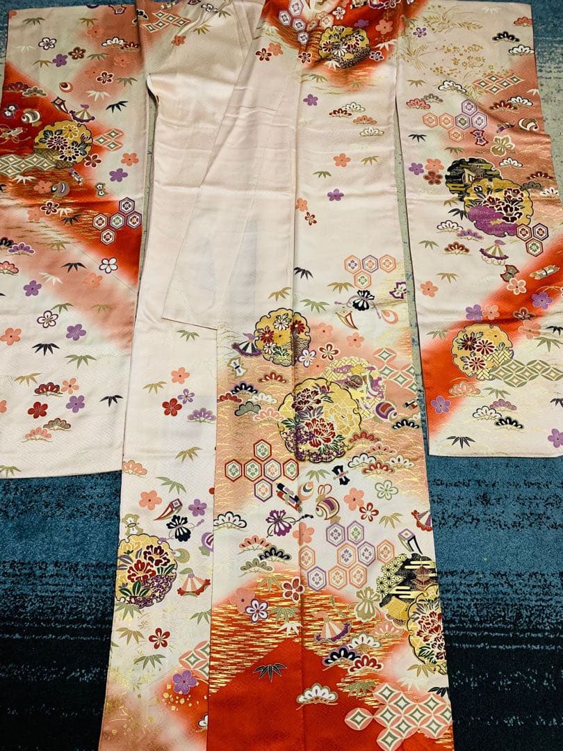 振袖フルセット駒刺繍　雪輪花文　宝尽くし　暈し染め　金彩　正絹