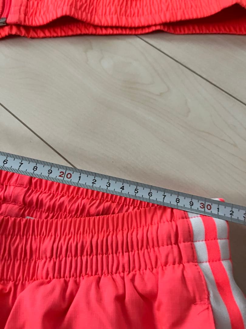 アディダス　サーモンピンク　ロックアップ　ウーブントラック　トレフォイルMサイズ