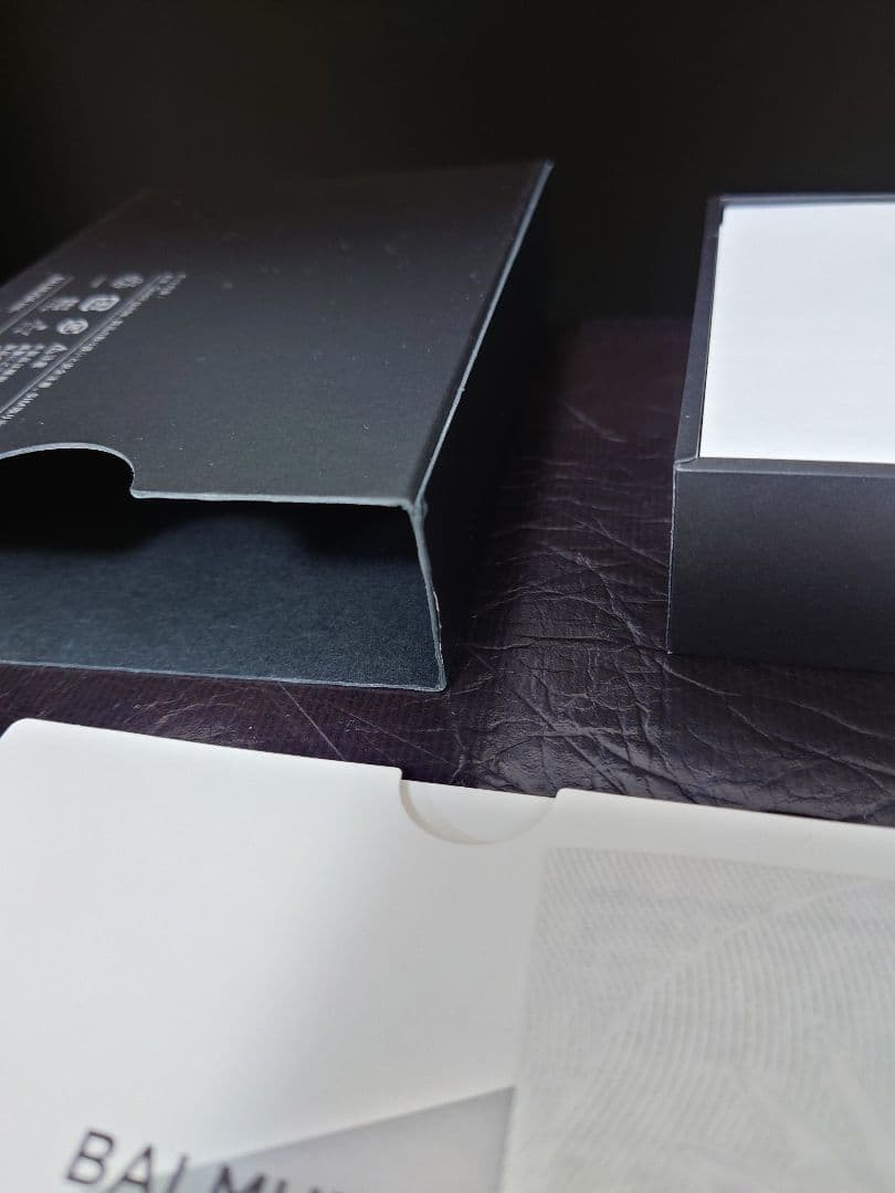 【美品】バルミューダ フォン（本体+箱など）色:ブラック