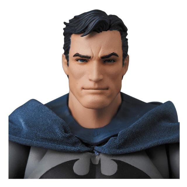 MAFEX No.105 BATMAN HUSH バットマン フィギュア 新品