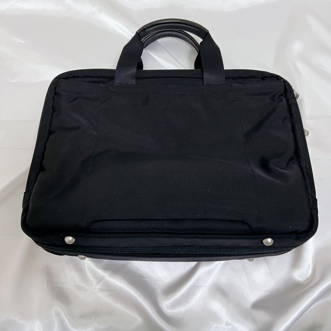 美品 ZEROHALLIBURTON ビジネスバッグ 2way 多機能