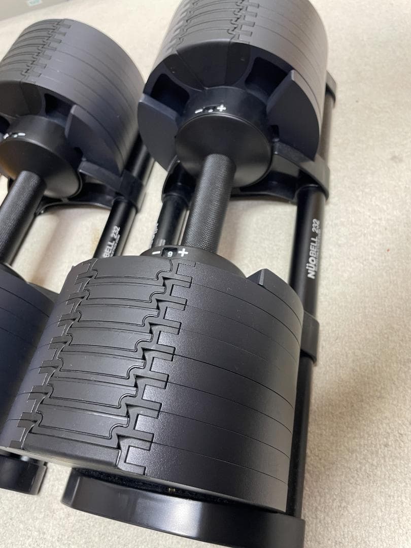 NÜO FLEXBELL 32kg 可変式ダンベル①　美品！（ヤス様予約商品）