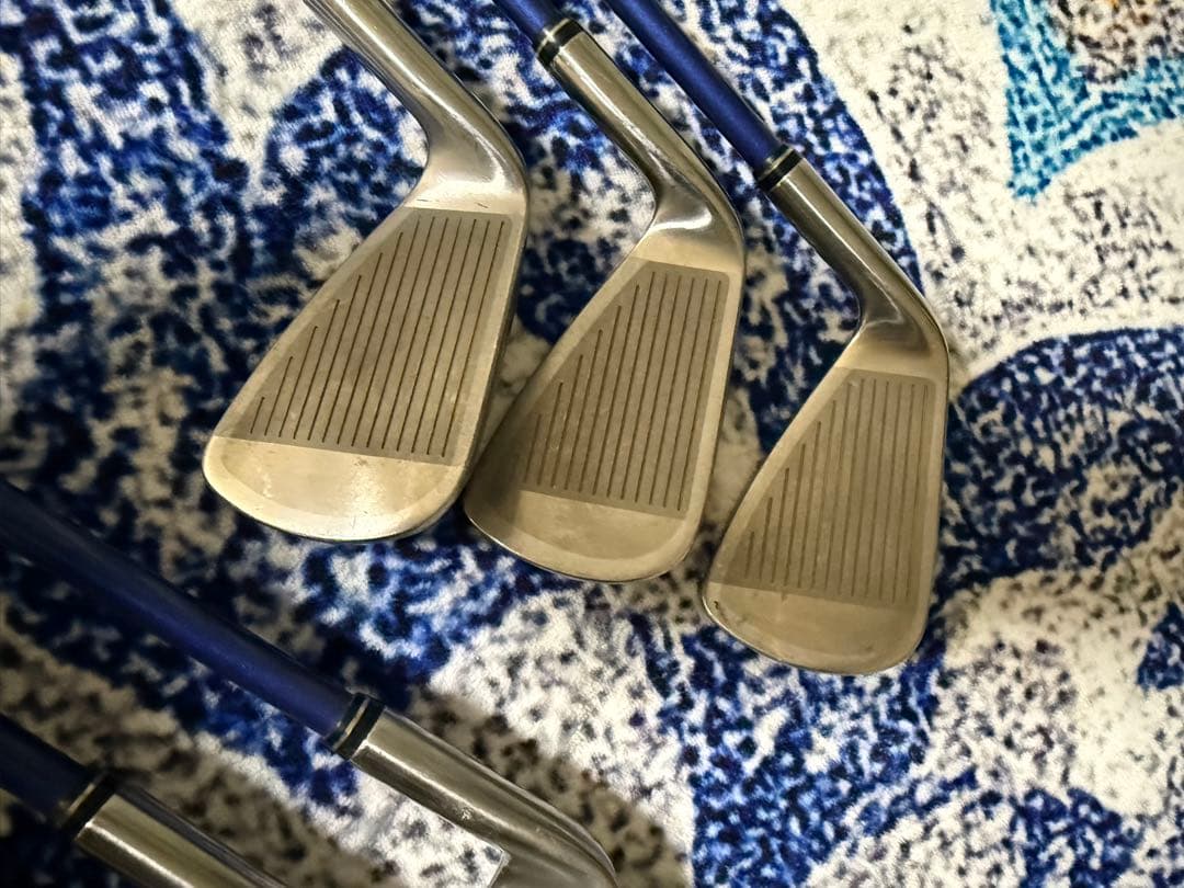 レディース　アイアンセット　キャディーバッグセット
