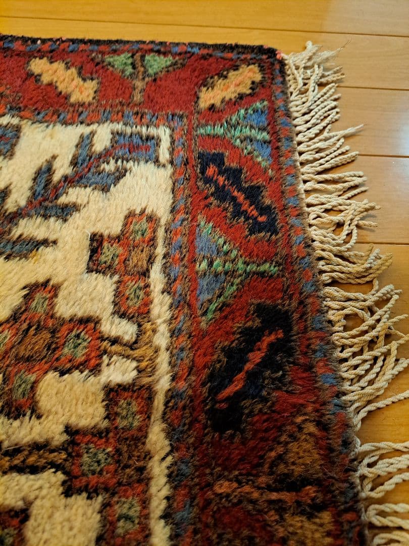 イラン　トライバルラグ　ヴィンテージラグ　ウール　手織り　ペルシャ絨毯