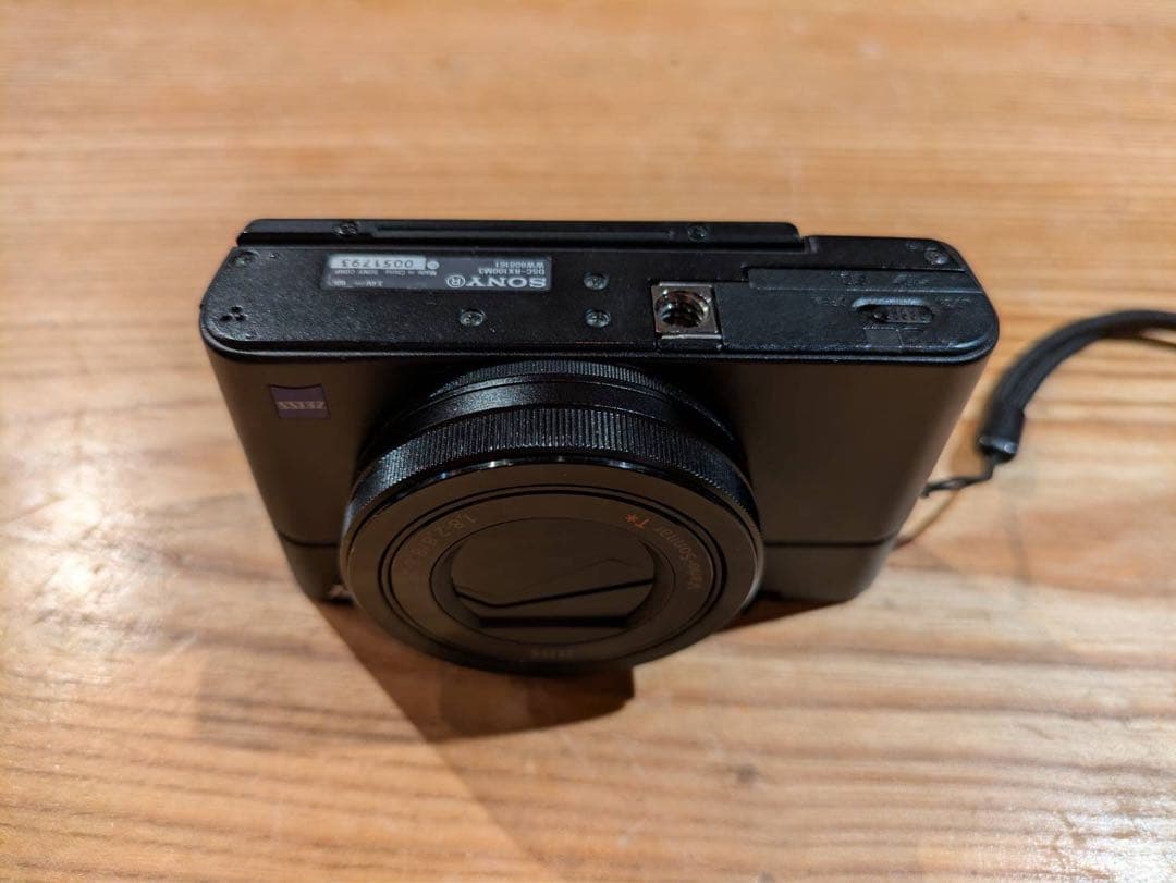 ソニー Cyber-shot DSC-RX100 III