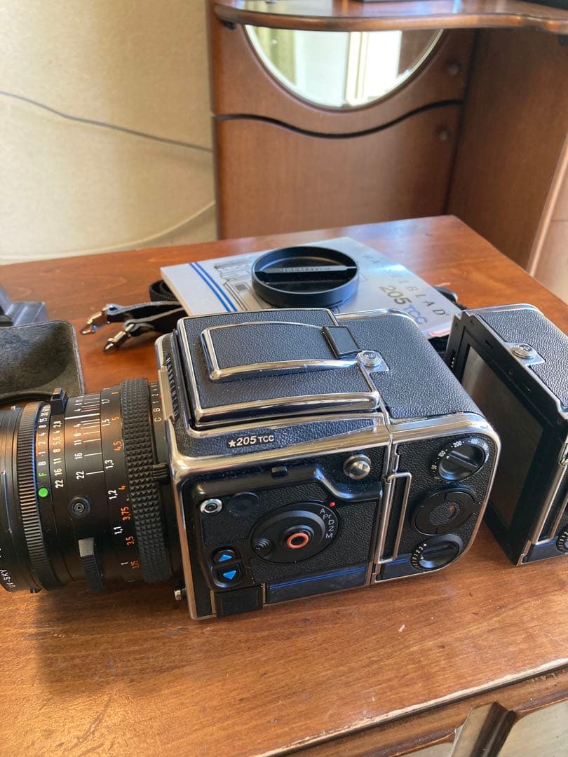 Hasselblad 205TCC CF80m+E16マガジン+PME51その他