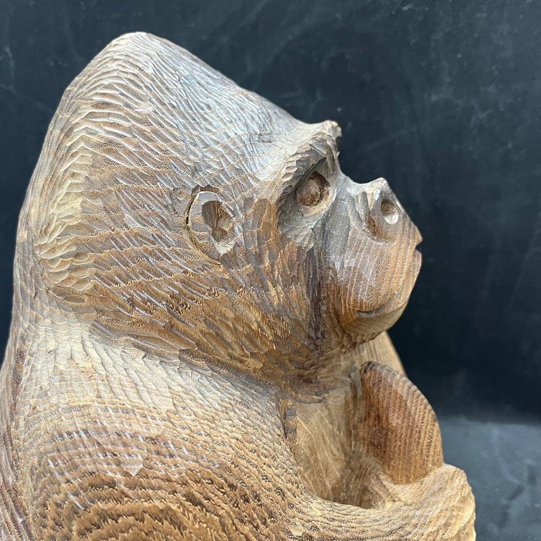 【匿名発送】木工品　彫刻　木彫　置物　ゴリラ　一点物　アンティーク　木彫り