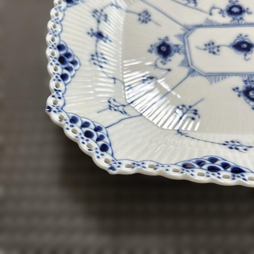 【⑤】ブルーフルーテッドフルレースケーキディッシュ