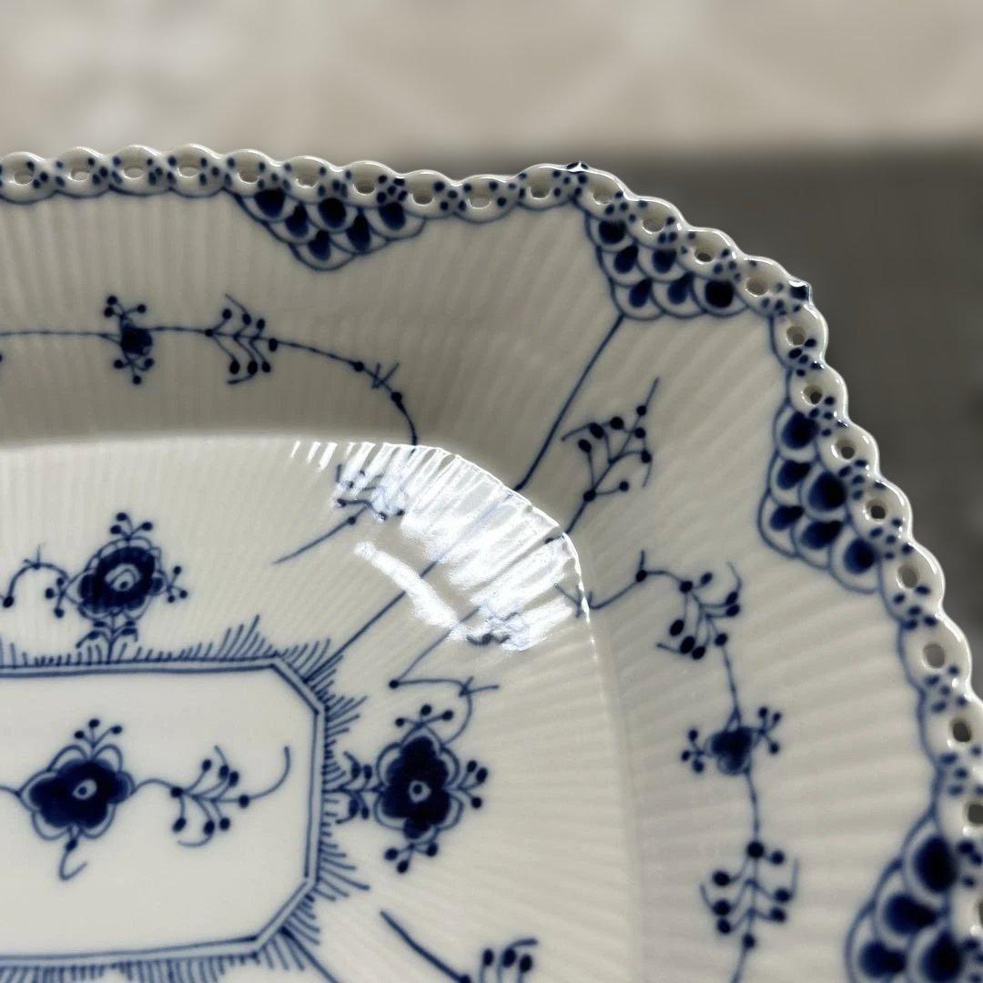 【⑤】ブルーフルーテッドフルレースケーキディッシュ