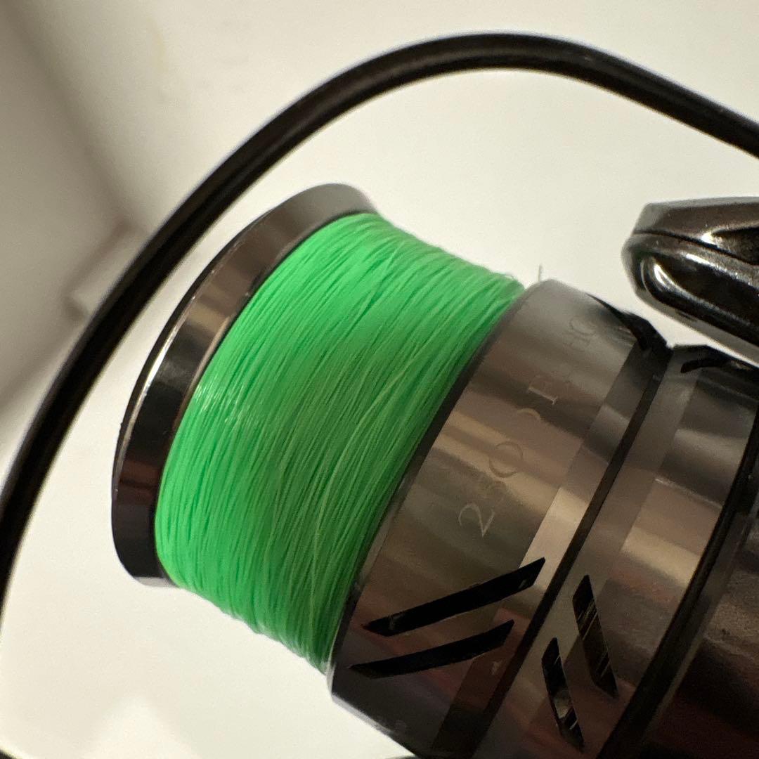 シマノ 21コンプレックス XR 2500 F6 HG 新品購入淡水のみ　傷多め