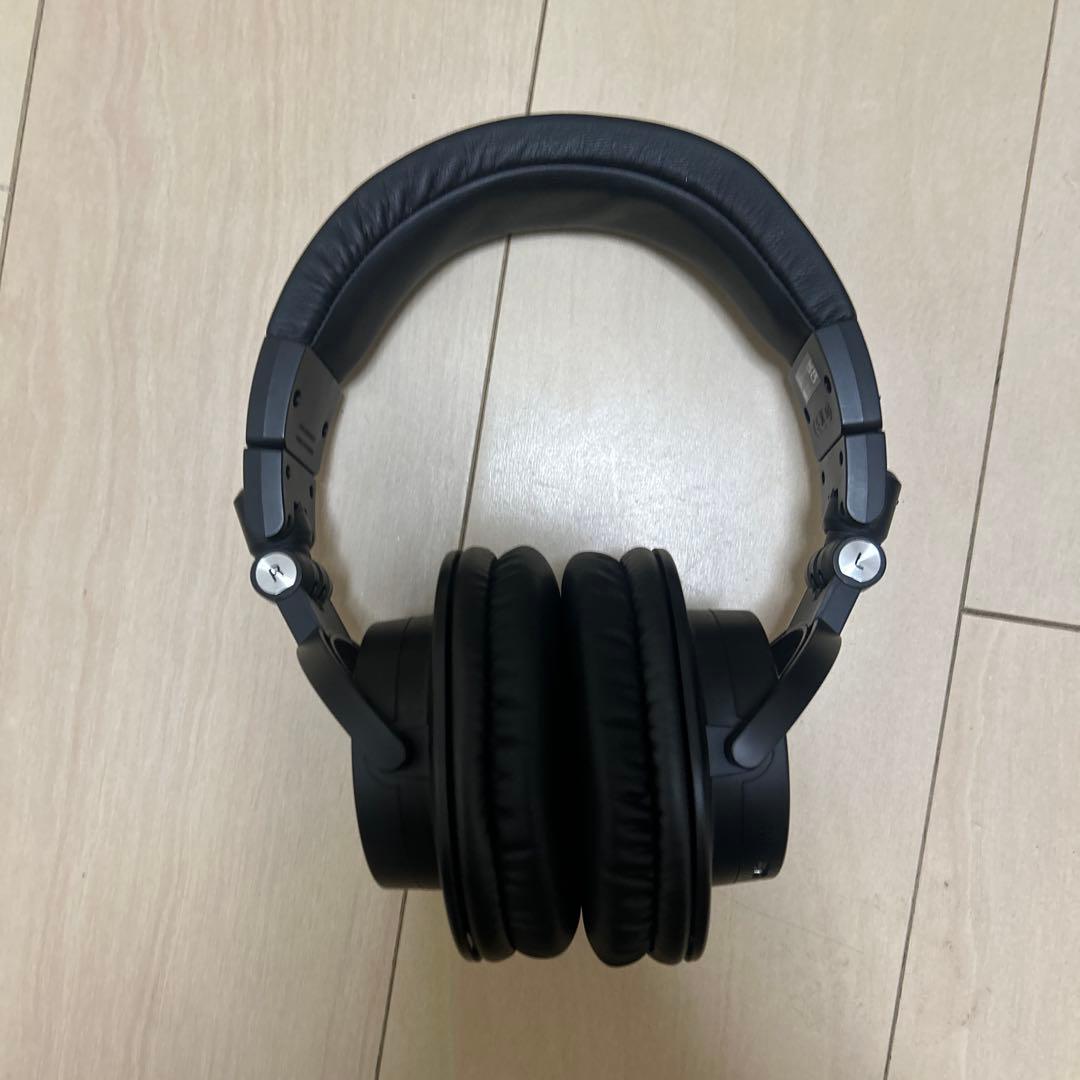 ワイヤレスヘッドホン