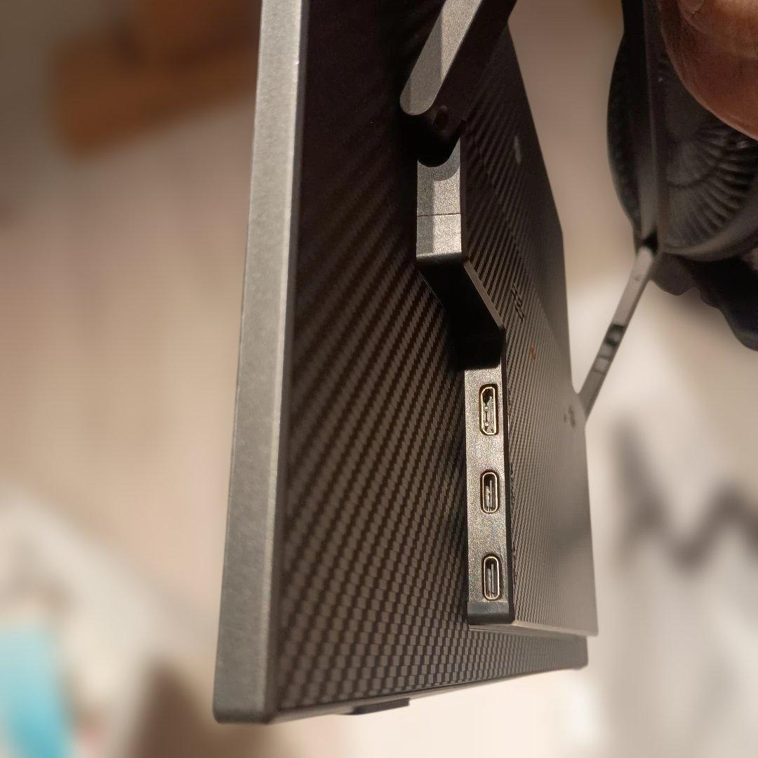 p*o様 m*y様 モバイルモニタ 16インチ 高解像度2560x1600 非光