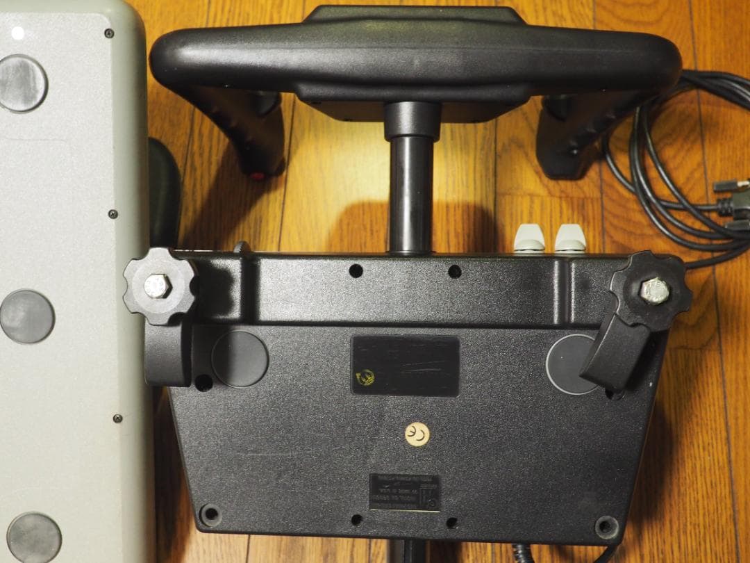FlightSim YOKE & PRO PEDALS　ジャンク扱い