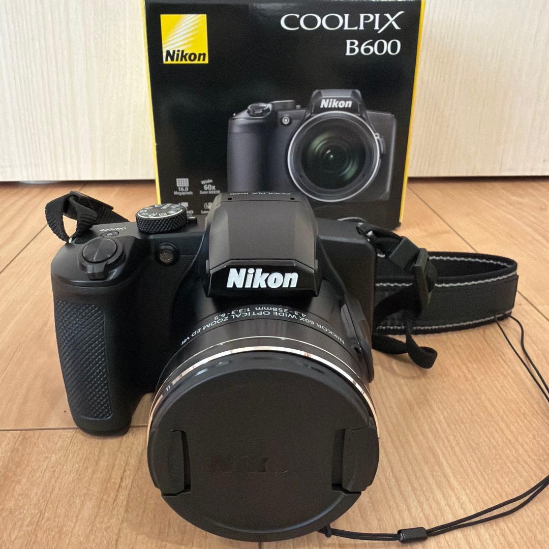 【ほぼ未使用】Nikon COOLPIX B600