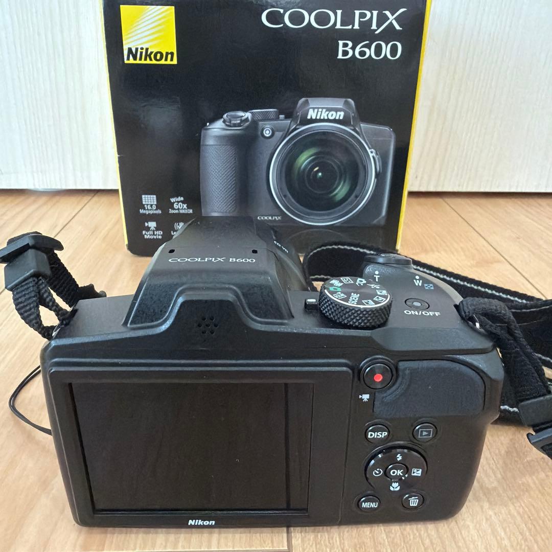 【ほぼ未使用】Nikon COOLPIX B600