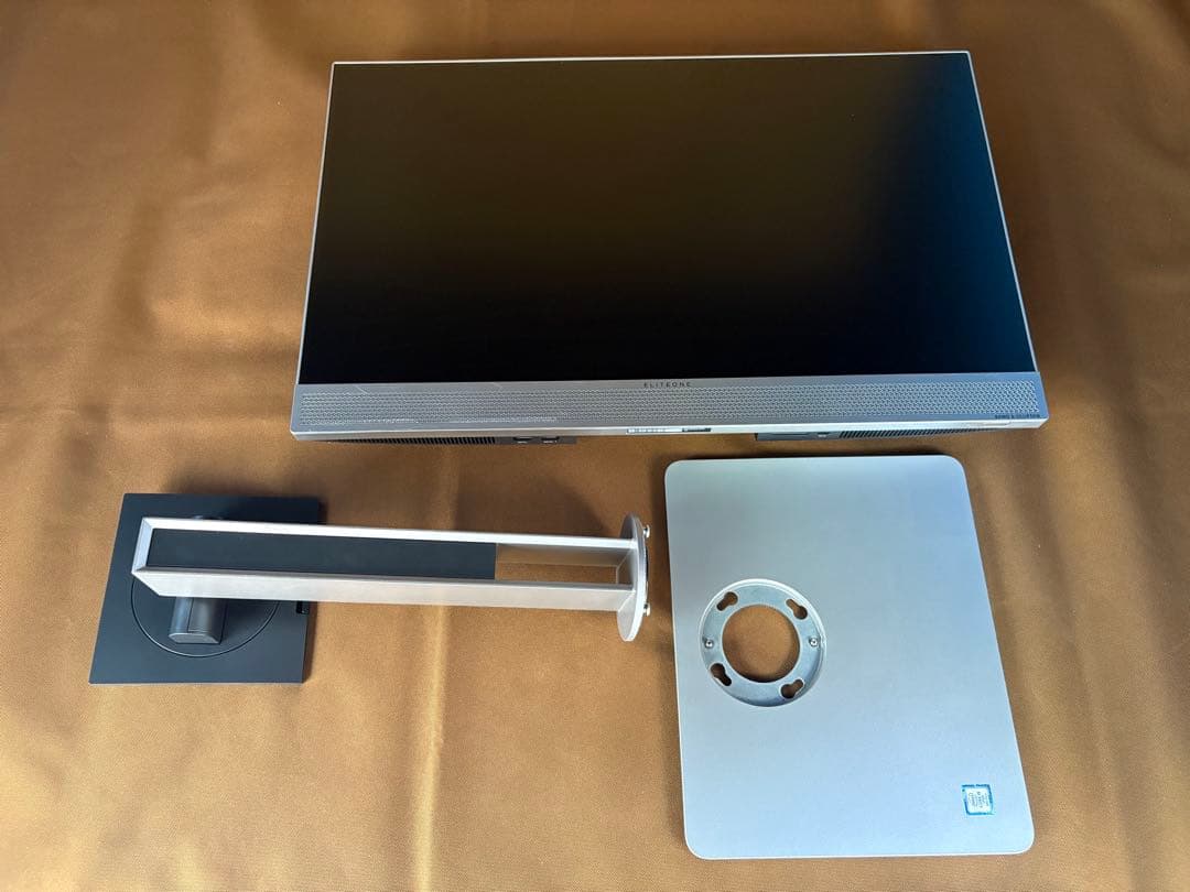 HP EliteOne 23.8インチ 第8世代i5 メモリ16GB SSD