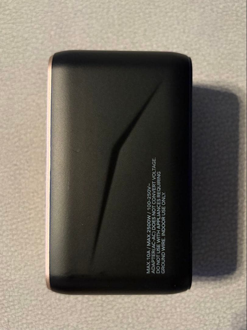 MOMAX 1-World 170W 海外変換プラグ　UA17D1