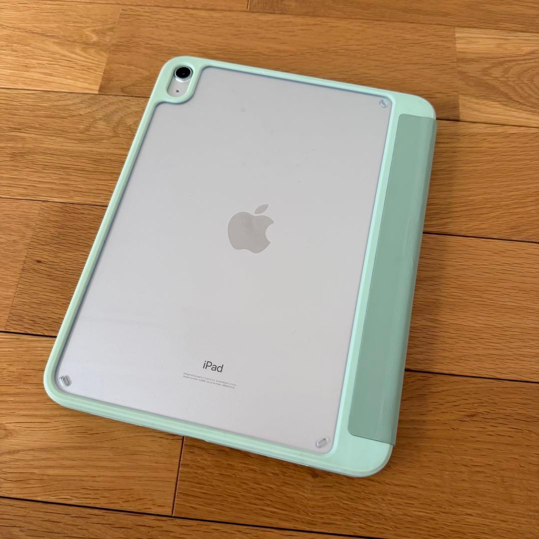 iPad 代10世代 64GB シルバー ケース付き フィルム貼り済