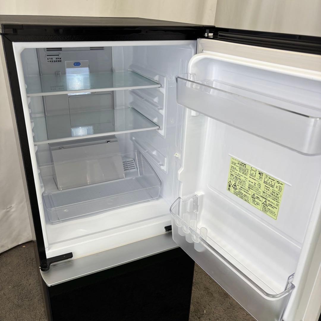 555⭕️冷蔵庫　シャープ　一人暮らし　単身　黒　中古　安い　綺麗　黒　設置無料