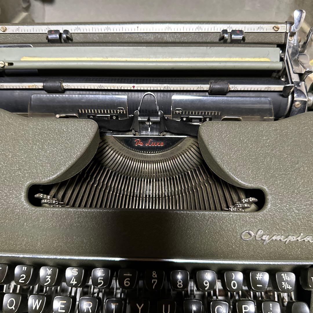 〈最終価格〉オリンピア　ウェルク社　タイプライター　アンティーク