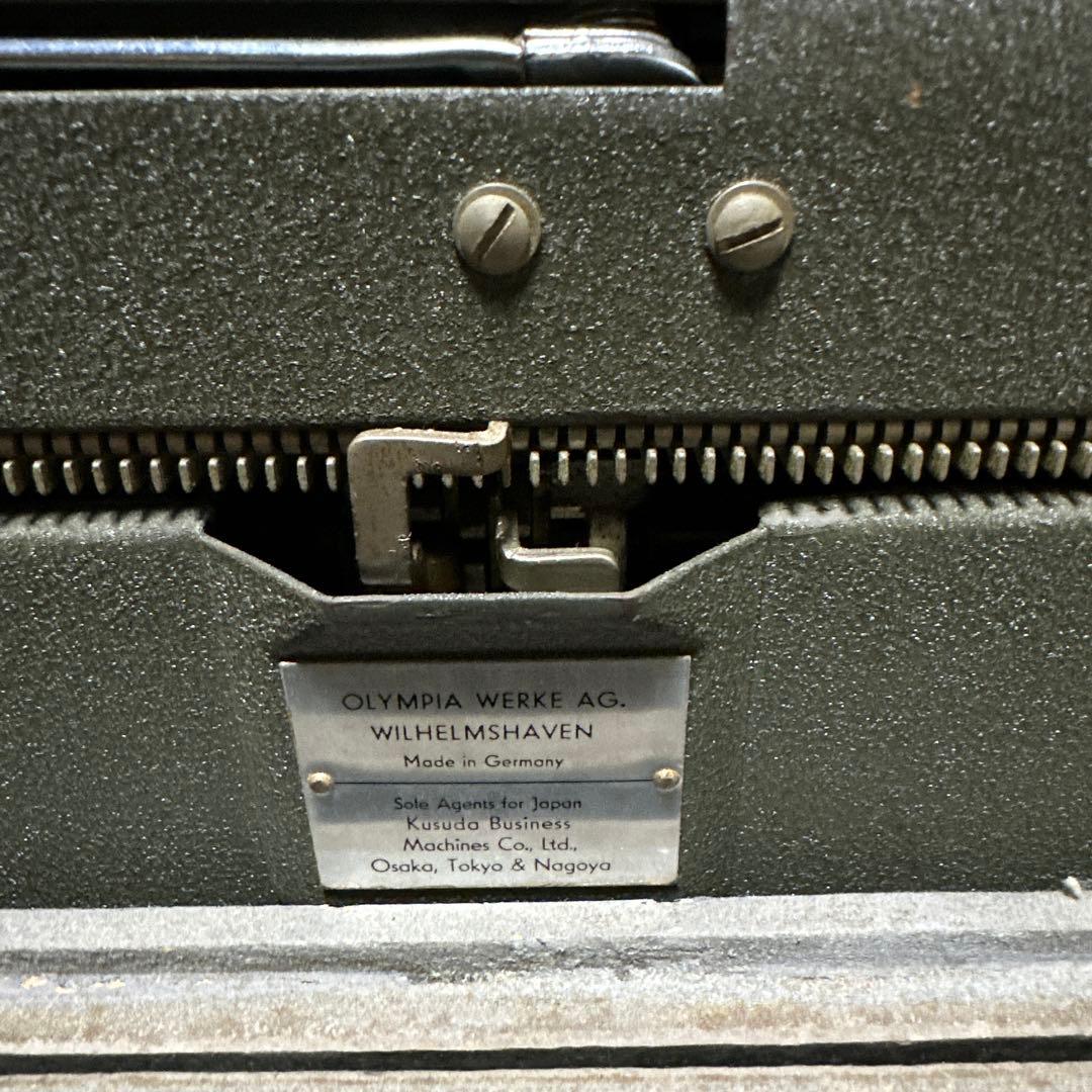 〈最終価格〉オリンピア　ウェルク社　タイプライター　アンティーク