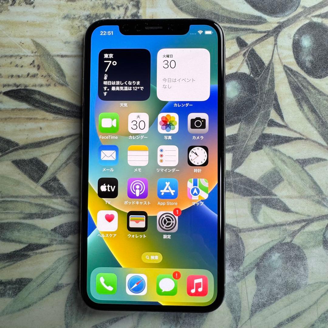 iPhone Xシルバー64GB SIMロック解除済