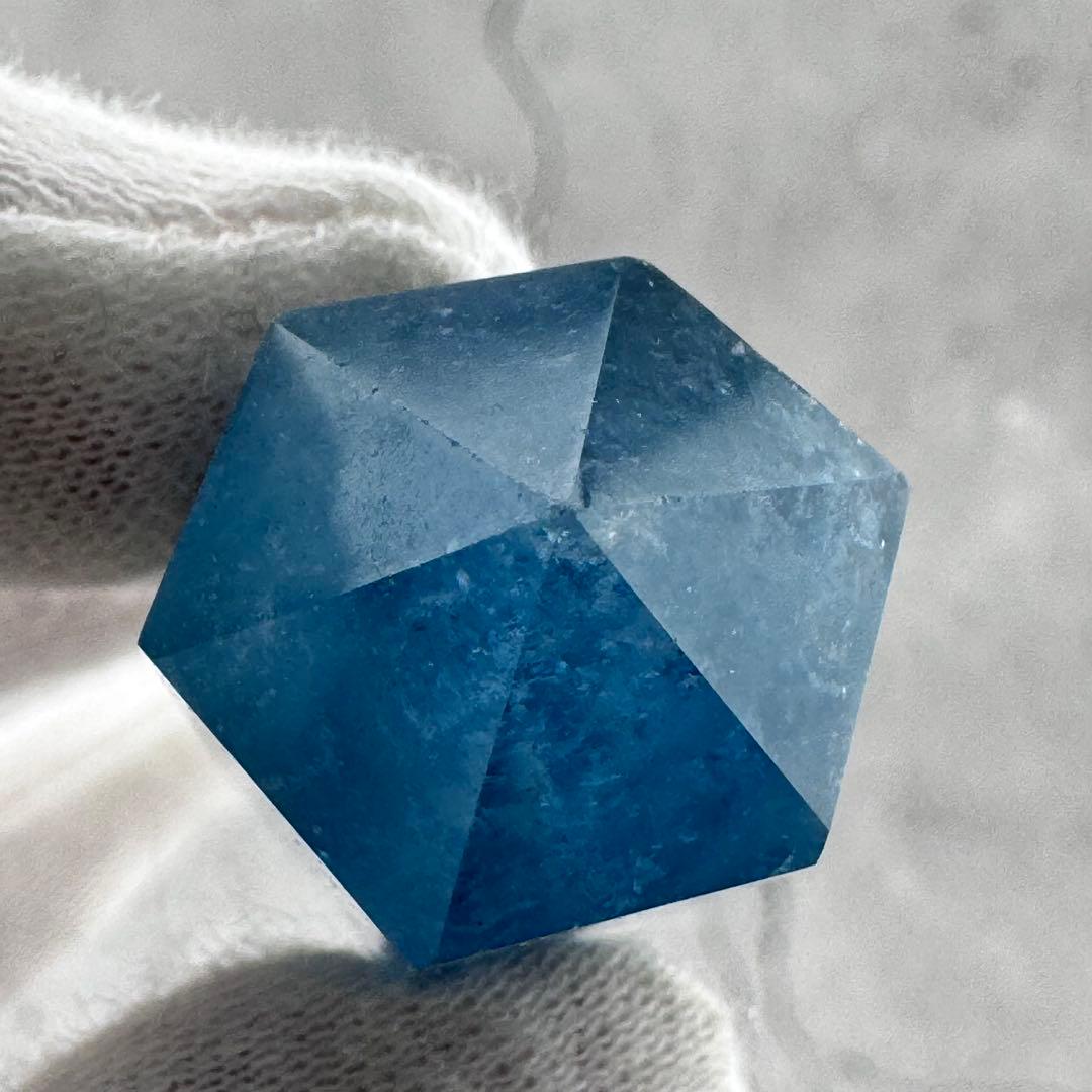 G-116アクアマリン六角ポイント　水色原石　天然石　パワーストーン