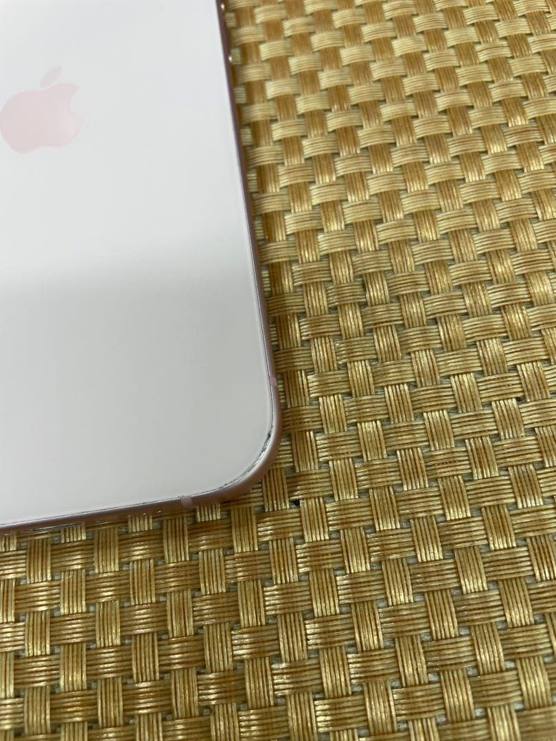 iPhone 15 128 GB ビングSIMフリー【5506】