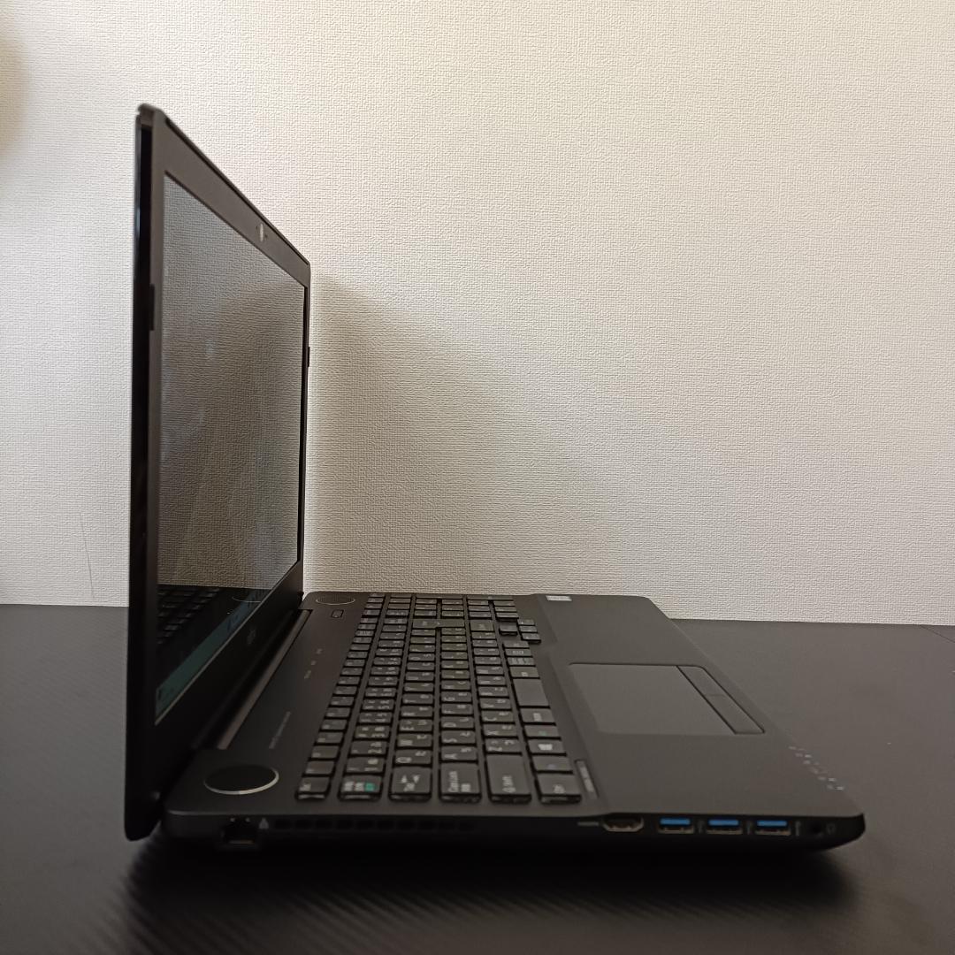 ノートPC Windows11 Core i7 SSD メモリ8GB 富士通 黒