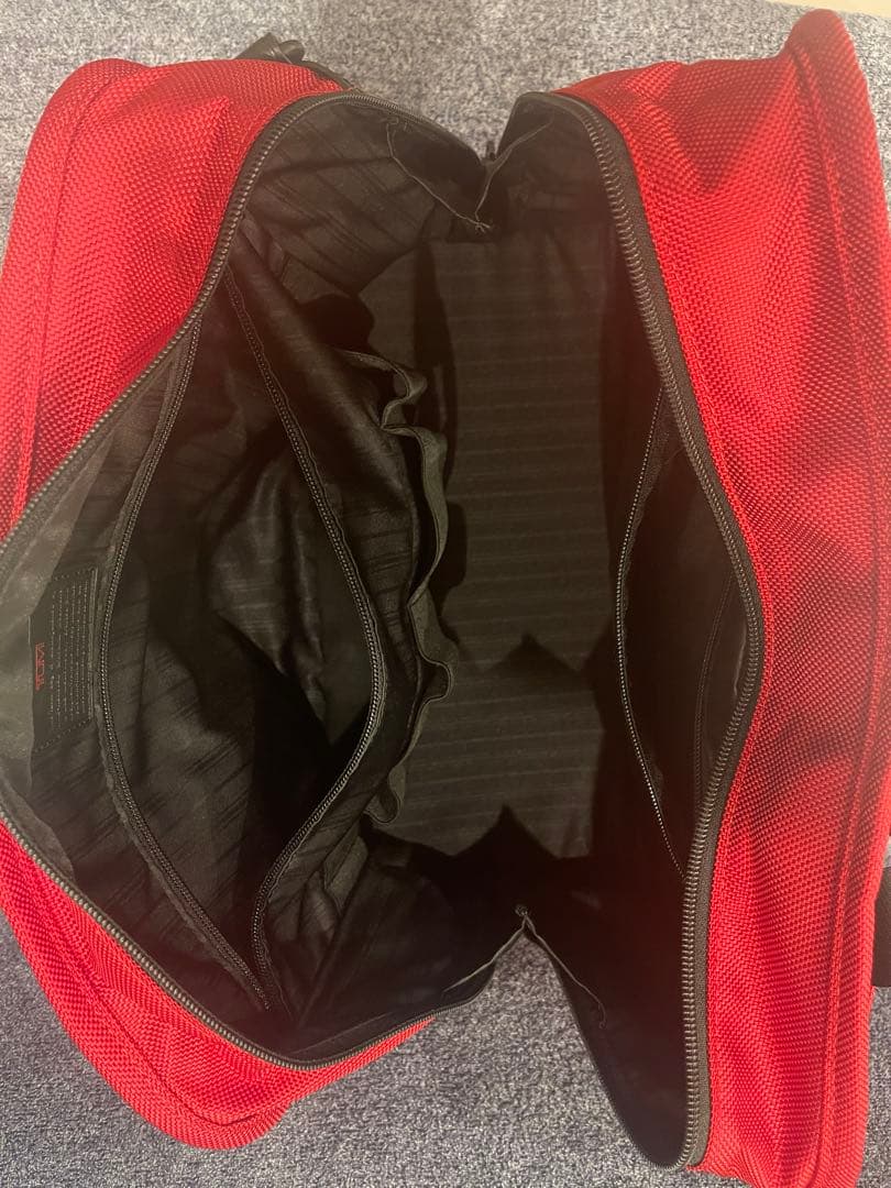 美品です♪ TUMI ボストンバッグ　レッド