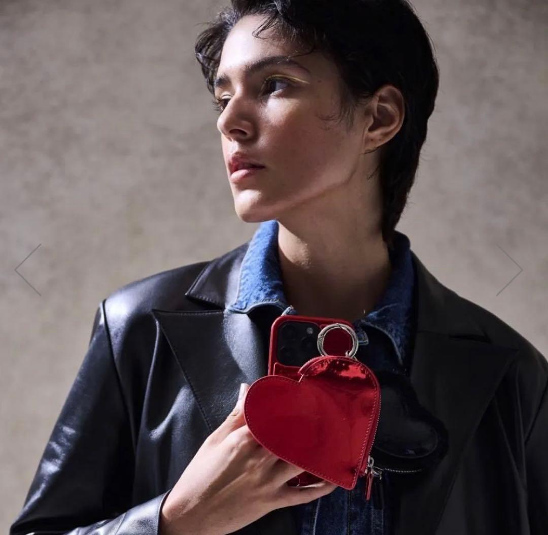 値下げ！ajew エジュー　スマホケース　メタルハート iPhone15pro