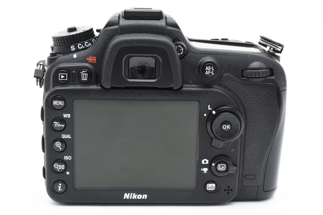 美品 Nikon D7100 iPhone＆アンドロイド写真転送OK #8146