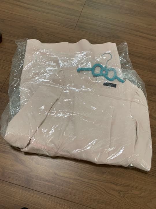 ジャスグリッティー　ペプラムラッフルワンピース