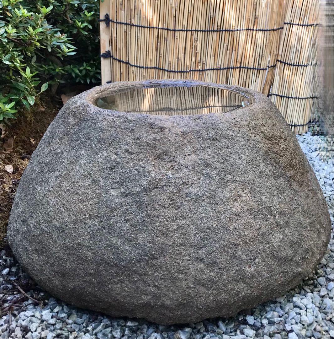【天然自然石蹲・水鉢・向鉢・茶庭】オブジェ・庭石・置物・ガーデニング・バードバス