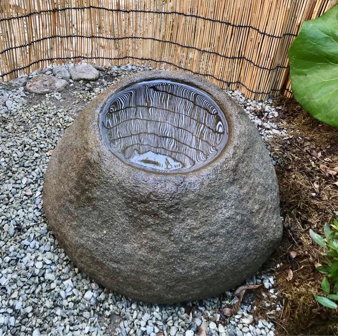 【天然自然石蹲・水鉢・向鉢・茶庭】オブジェ・庭石・置物・ガーデニング・バードバス