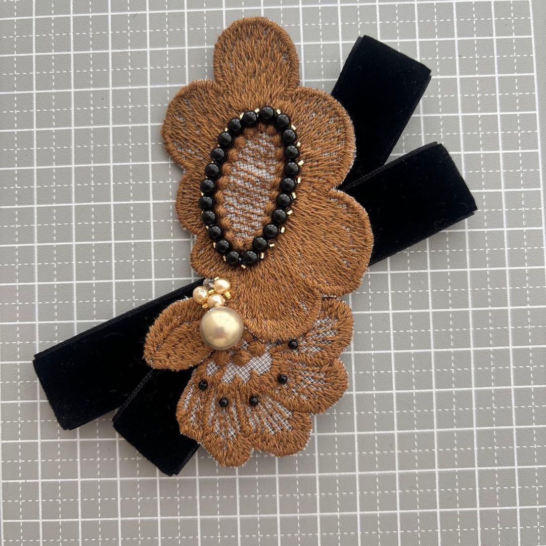 ご確認用 ミナペルホネン ブローチ アクセサリー ハンドメイド