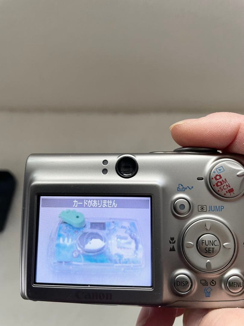 Canon IXY DIGITAL 600 シルバー デジカメ　キャノンイクシー