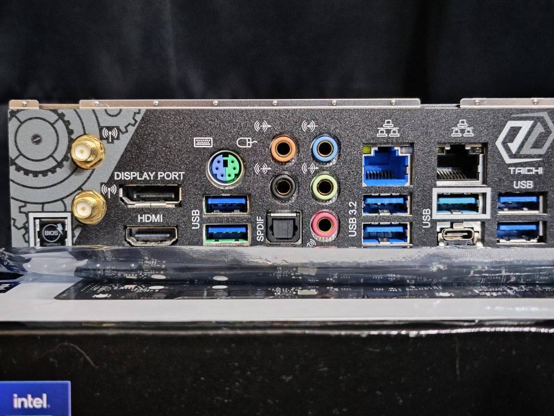 マザーボード ASRock Z490 Taichi + INTEL i7-10700K