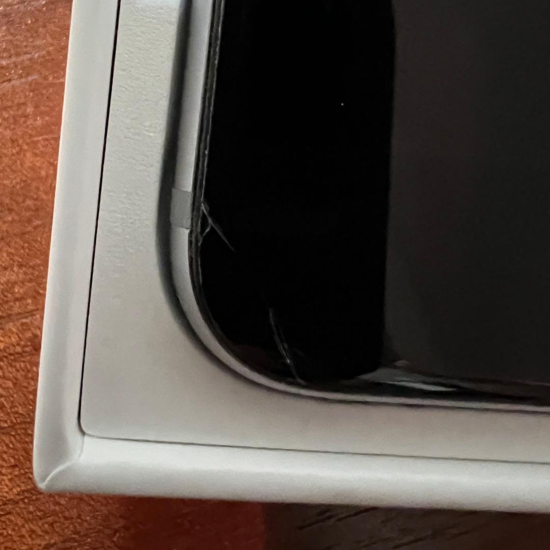 Apple iPhone SE (第3世代) スペースグレー 本体　64GB