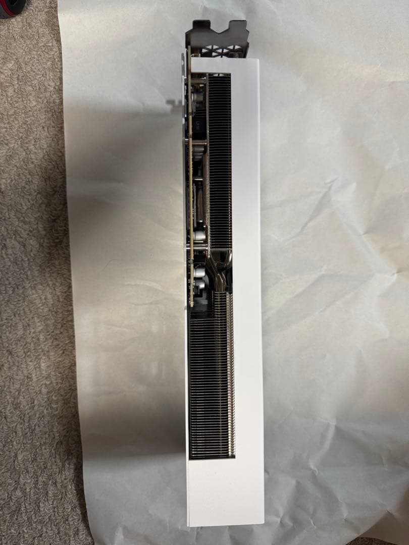 INNO3D GeForce RTX 5080 ホワイト 3ファン