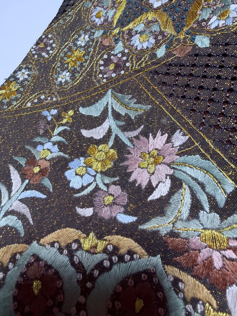 高級 袋帯 正絹 六通柄 汕頭刺繍 蘇州刺繍 相良刺繍 金通し ブラウン